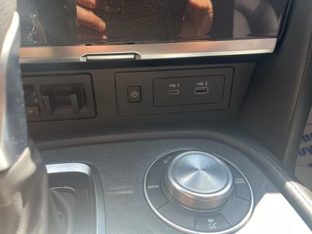 2023 Nissan Armada SV