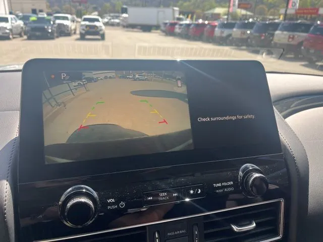 2023 Nissan Armada SV