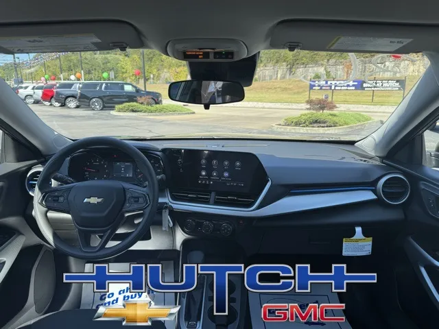 2025 Chevrolet Trax LS