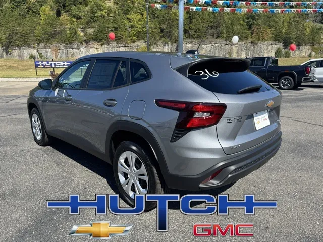 2025 Chevrolet Trax LS