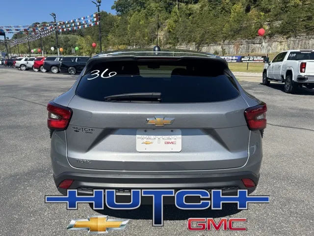 2025 Chevrolet Trax LS