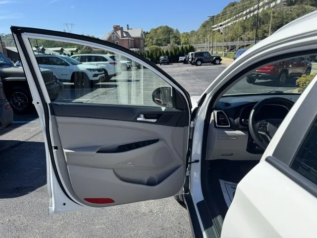 2020 Hyundai Tucson Sport