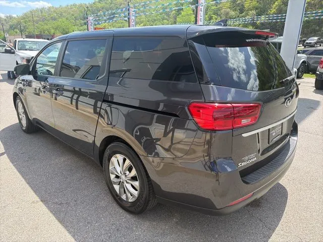 2019 Kia Sedona LX