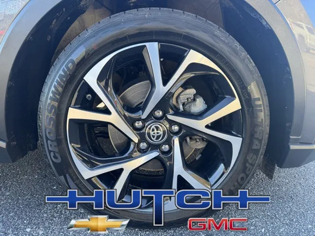 2021 Toyota C-HR XLE