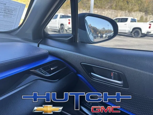 2021 Toyota C-HR XLE